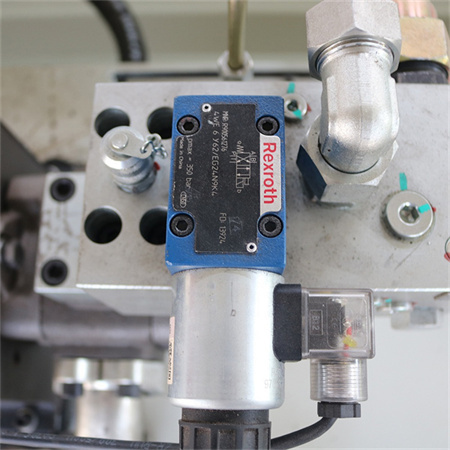 CNC ohraňovací lis ACCURL sa dodáva s cenou ohraňovacích lisov CNC pre ohýbanie nehrdzavejúcej dosky