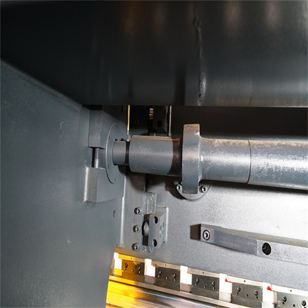 Disen CNC rezanie kovov a ohýbanie vláknovým laserom plechov a rúr Industrial