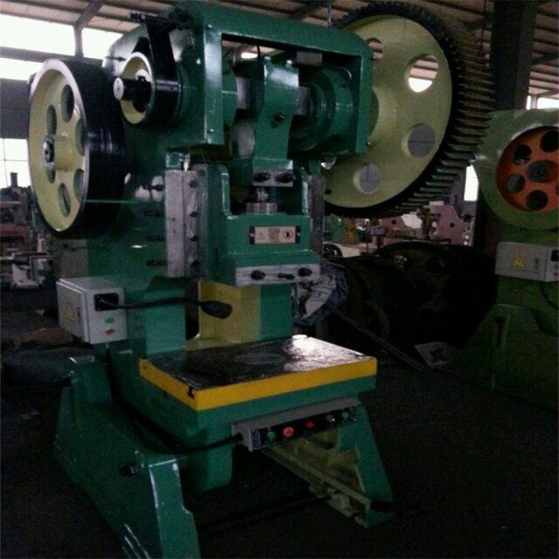 10 mm oceľový automatický stroj na vysekávanie poznávacích značiek na kov