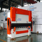 Čína 220t CNC ohýbačka 6+1 osový hydraulický lis Cena