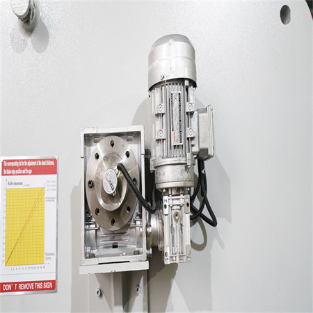 Strihač Uhol Accurl CNC Strihací stroj Variabilný sklon pre automatické nastavenie uhlovej medzery